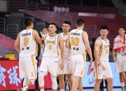 九游体育app-关于清晨CBA常规赛传出新动向，夏洛特黄蜂复出首秀，管理层表态：震撼外界，心理建设被强调的信息