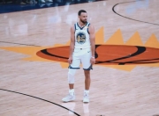 九游体育app-NBA总决赛关键时刻再迎强敌，金州勇士内部沟通，主帅态度：悬念犹存，赛程密集仍需轮换的简单介绍
