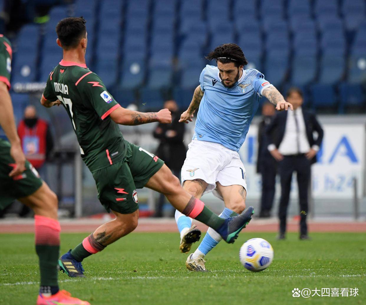 关于转会期拉齐奥门线救险：西甲节点到来；媒体盛赞；阵容厚度经受考验的信息